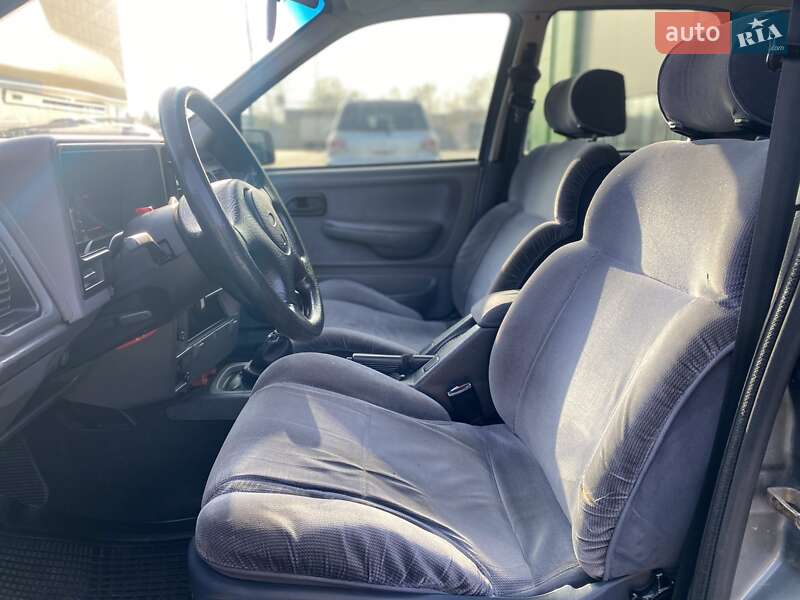 Седан Ford Sierra 1991 в Киеве