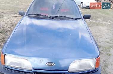 Седан Ford Sierra 1987 в Вижниці