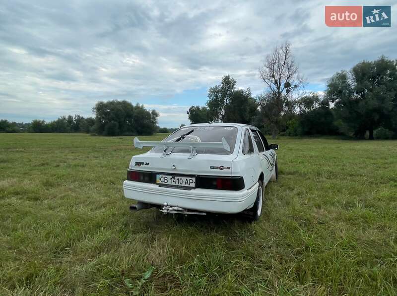 Лифтбек Ford Sierra 1985 в Радомышле