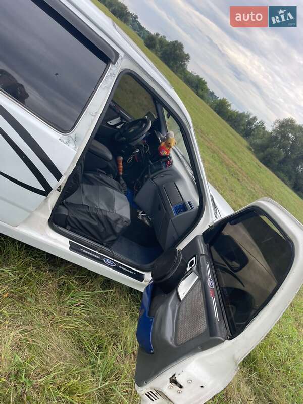 Лифтбек Ford Sierra 1985 в Радомышле