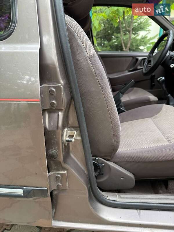 Ліфтбек Ford Sierra 1986 в Великодолинському фото 4 Ліфтбек Ford Sierra 1986 в Великодолинському