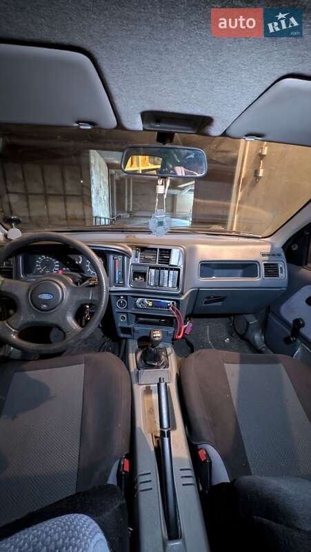Лифтбек Ford Sierra 1992 в Киеве фото 6 Лифтбек Ford Sierra 1992 в Киеве