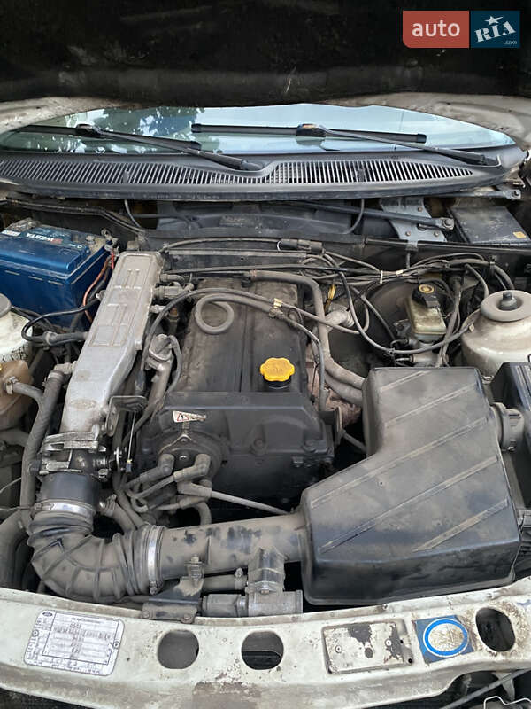 Седан Ford Sierra 1987 в Харькове фото 9 Седан Ford Sierra 1987 в Харькове