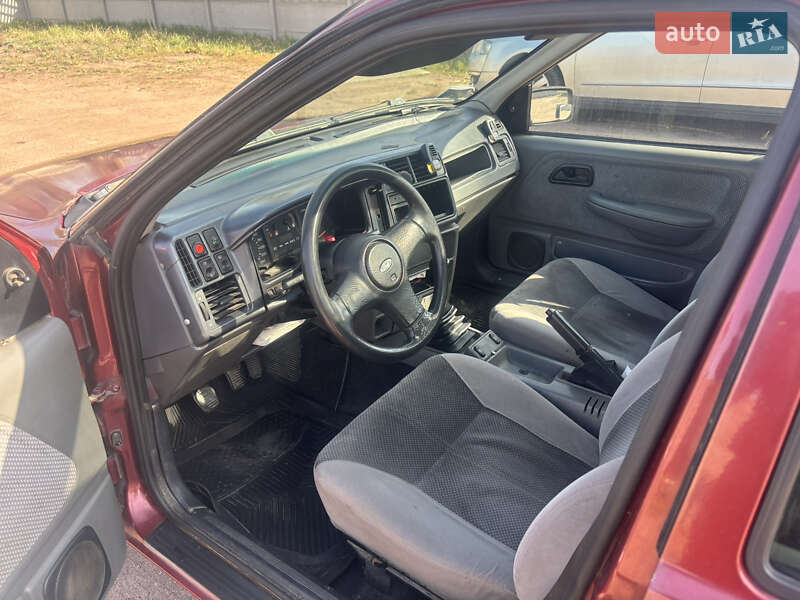 Седан Ford Sierra 1988 в Коростене