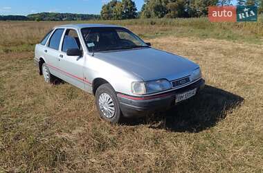 Ліфтбек Ford Sierra 1984 в Ромнах