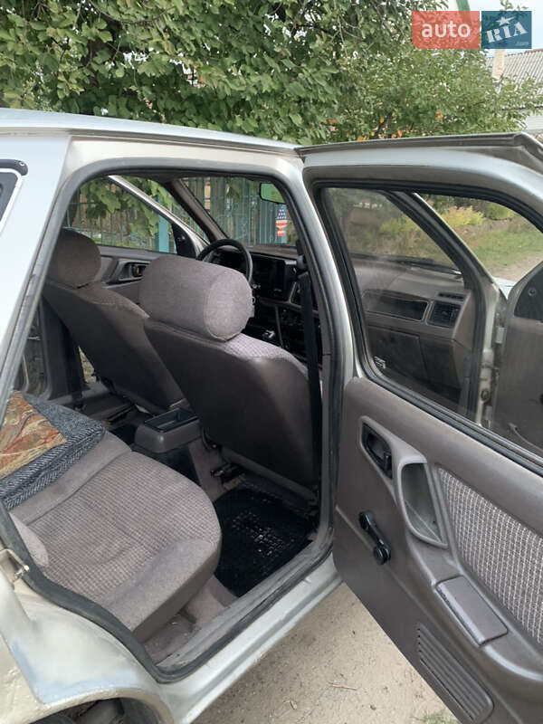 Лифтбек Ford Sierra 1986 в Днепре фото 7 Лифтбек Ford Sierra 1986 в Днепре