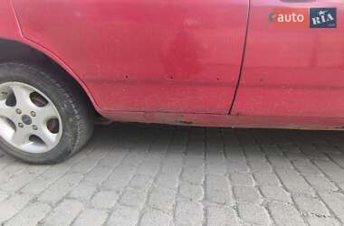 Седан Ford Sierra 1989 в  фото 2 Седан Ford Sierra 1989 в
