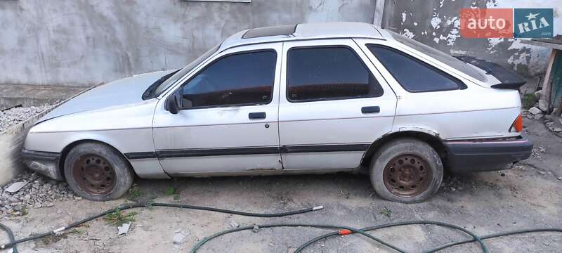 Лифтбек Ford Sierra 1986 в Николаеве