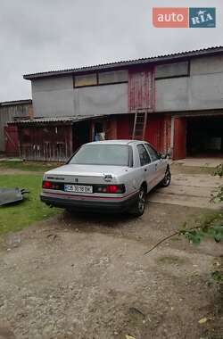 Седан Ford Sierra 1990 в  фото 2 Седан Ford Sierra 1990 в