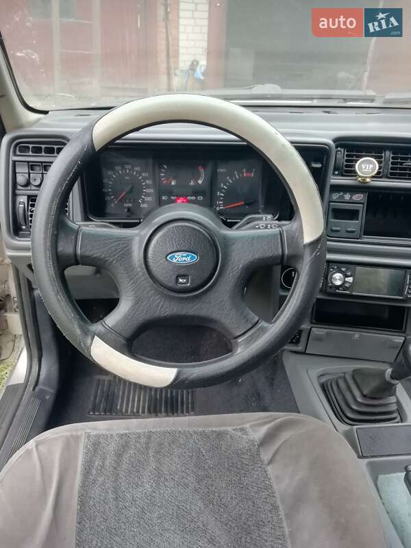 Седан Ford Sierra 1990 в Чернигове