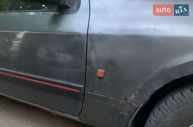 Седан Ford Sierra 1992 в  фото 5 Седан Ford Sierra 1992 в