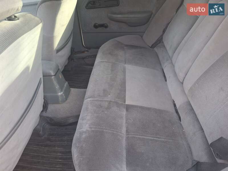 Седан Ford Sierra 1987 в Апостолово фото 3 Седан Ford Sierra 1987 в Апостолово