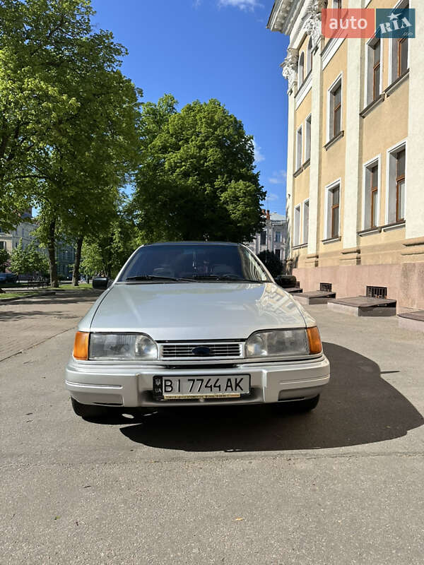 Седан Ford Sierra 1987 в Полтаве