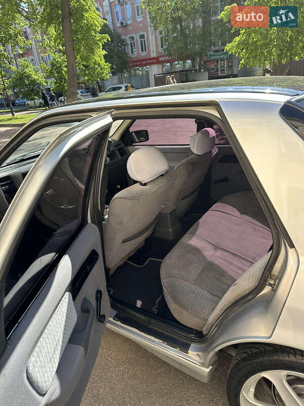 Седан Ford Sierra 1987 в Полтаве