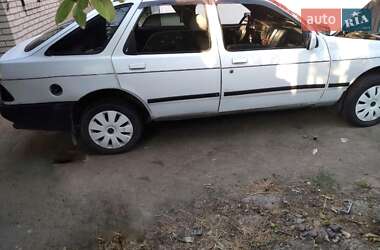 Ліфтбек Ford Sierra 1983 в Миронівці