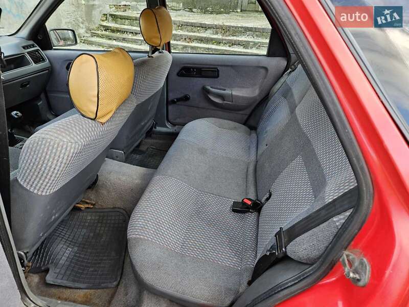 Ліфтбек Ford Sierra 1989 в Обухові