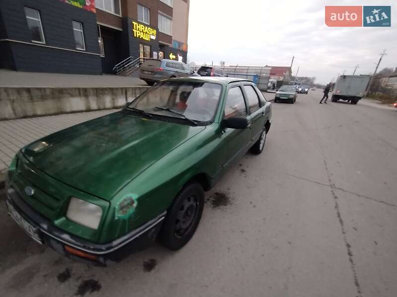 Ліфтбек Ford Sierra 1983 в Мирополі