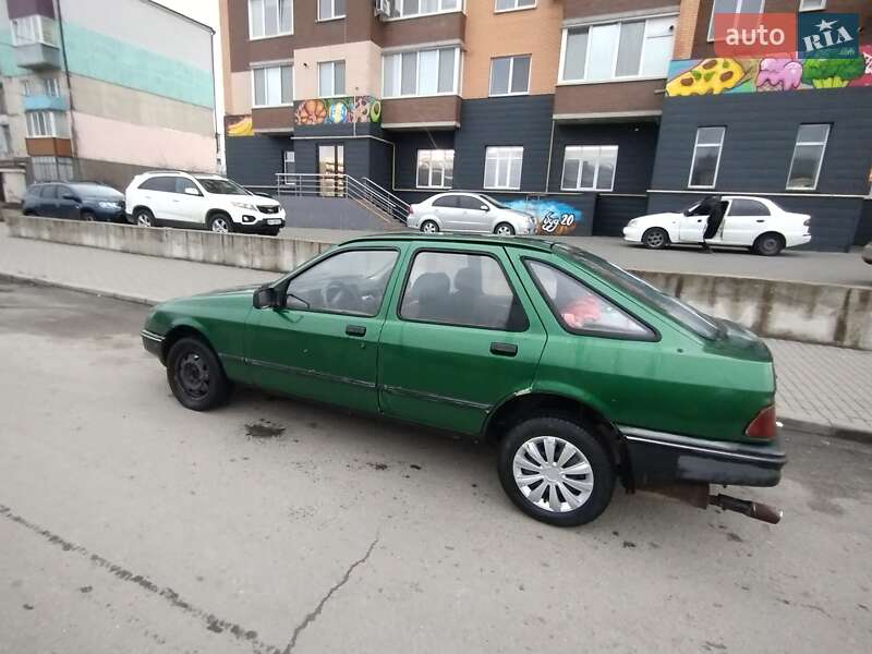 Ліфтбек Ford Sierra 1983 в Мирополі