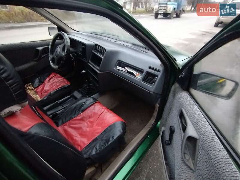 Ліфтбек Ford Sierra 1983 в Мирополі
