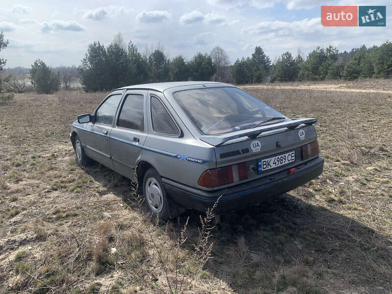 Лифтбек Ford Sierra 1985 в Житомире фото 2 Лифтбек Ford Sierra 1985 в Житомире