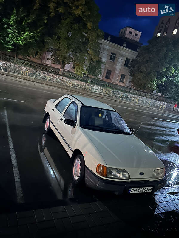 Седан Ford Sierra 1988 в Коростені