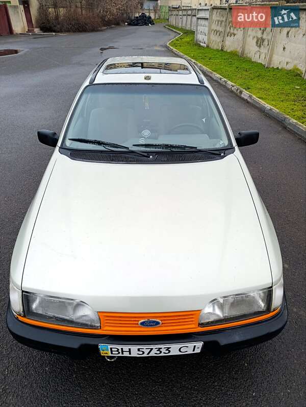 Седан Ford Sierra 1990 в Одессе