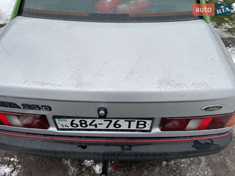 Седан Ford Sierra 1989 в Буске