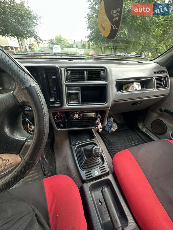 Седан Ford Sierra 1987 в Ковеле