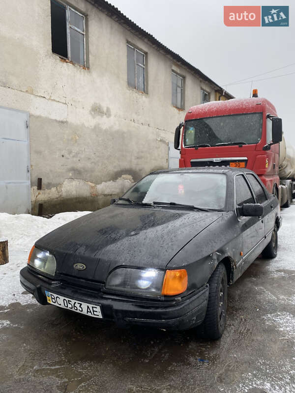 Седан Ford Sierra 1988 в Старому Самборі