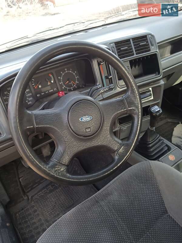 Седан Ford Sierra 1992 в Запорожье