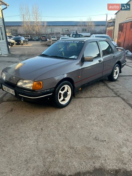 Седан Ford Sierra 1988 в Києві