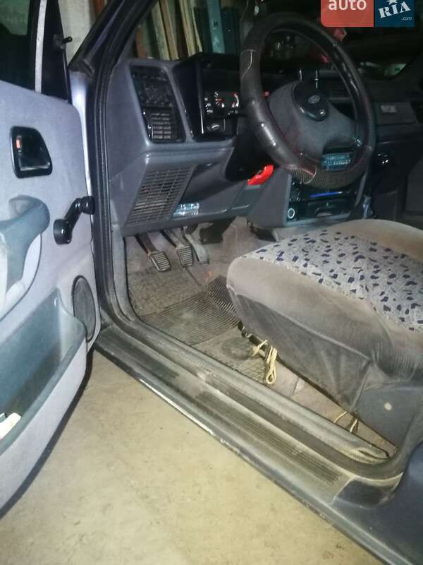 Седан Ford Sierra 1988 в Запорожье фото 7 Седан Ford Sierra 1988 в Запорожье