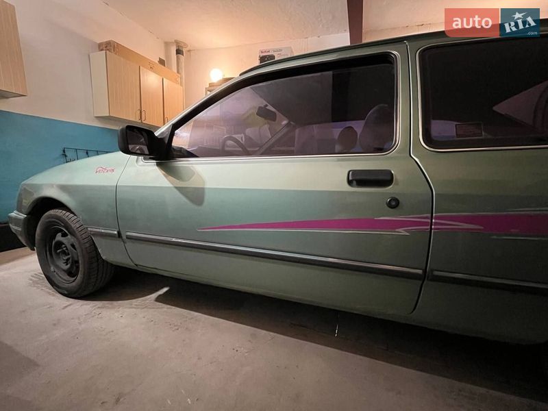 Лифтбек Ford Sierra 1987 в Ровно