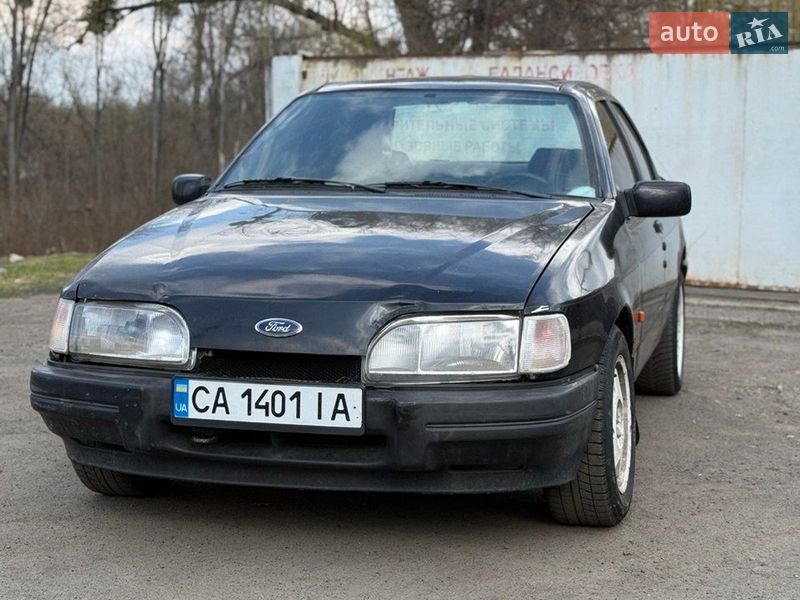 Седан Ford Sierra 1989 в Смеле