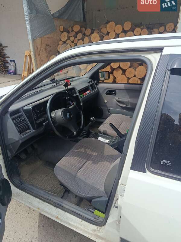 Седан Ford Sierra 1988 в Боярке