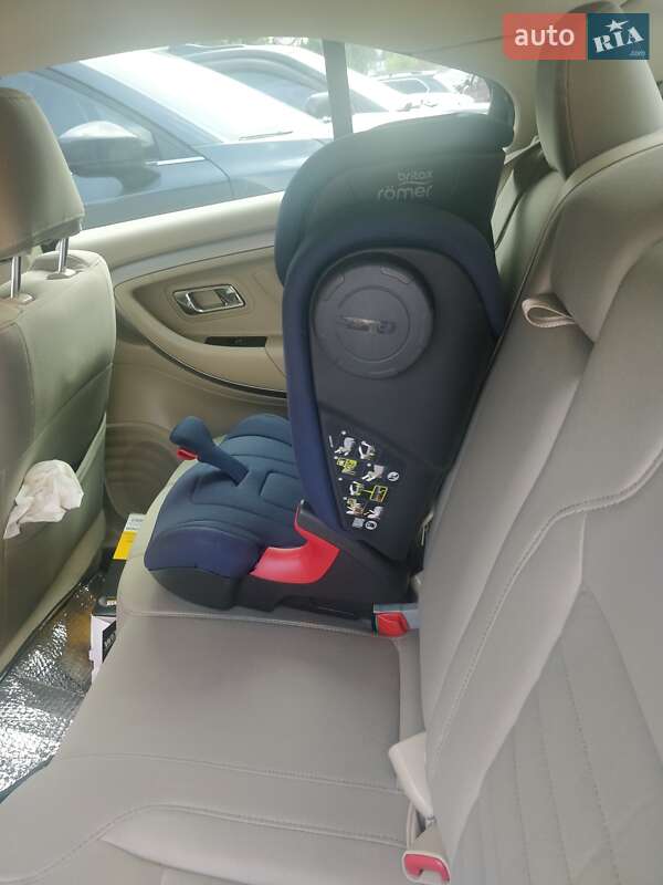 Седан Ford Taurus 2019 в Днепре