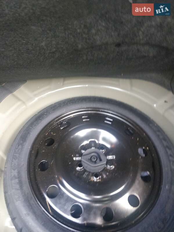 Седан Ford Taurus 2019 в Днепре