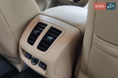 Седан Ford Taurus 2016 в Киеве