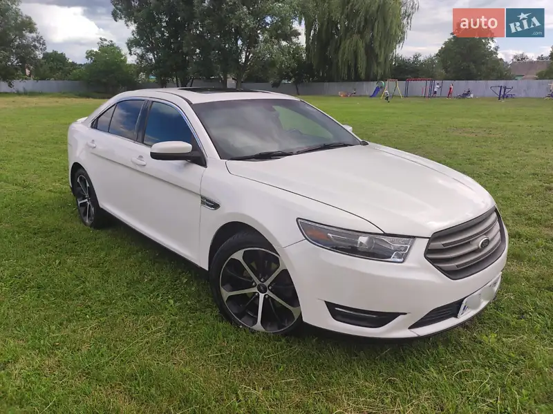 Ford Taurus
