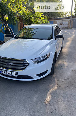 Седан Ford Taurus 2014 в Кропивницькому