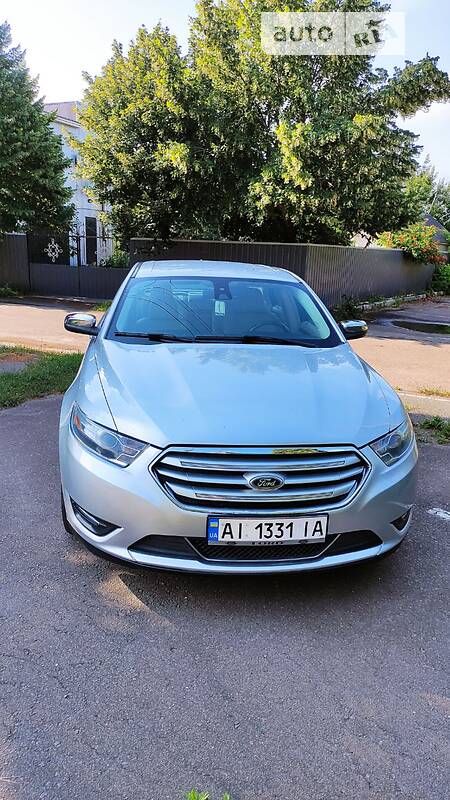 Седан Ford Taurus 2018 в Броварах