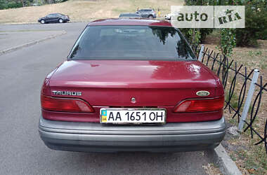 Седан Ford Taurus 1992 в Києві