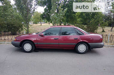 Седан Ford Taurus 1992 в Києві
