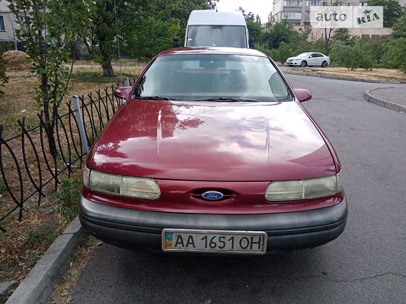 Седан Ford Taurus 1992 в Києві