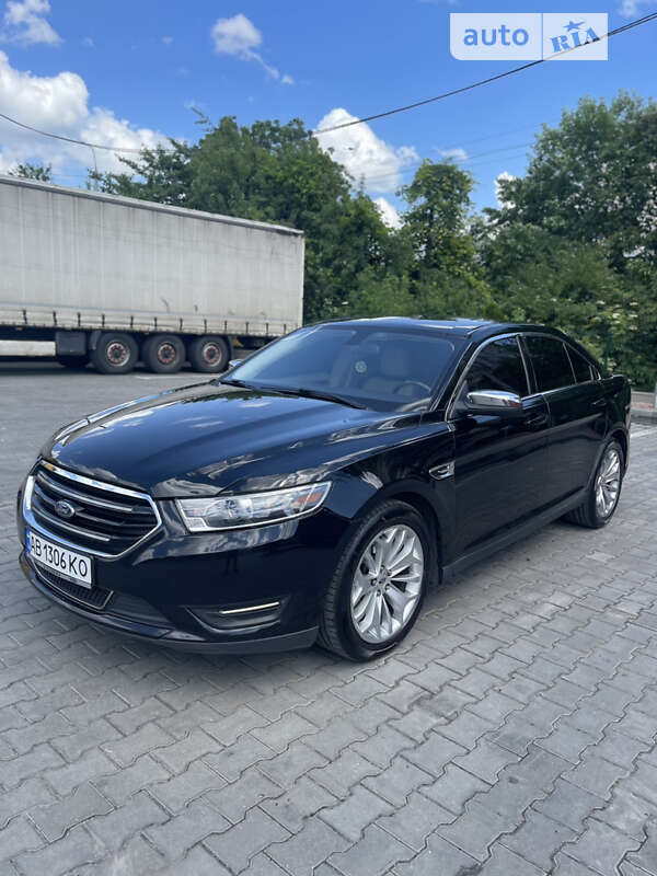 Седан Ford Taurus 2017 в Вінниці