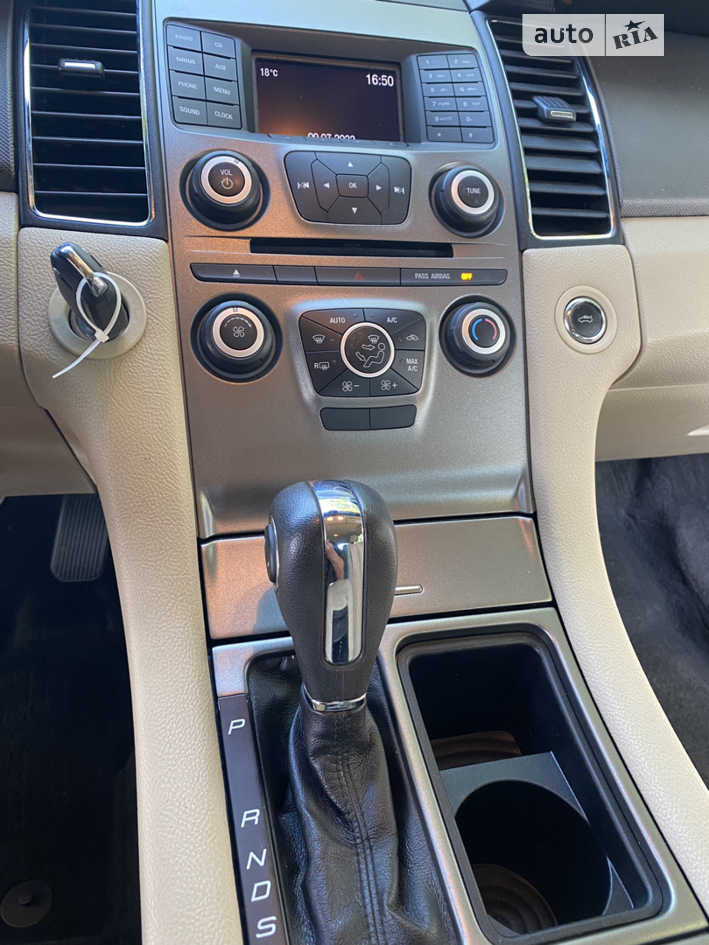 2014 Ford Taurus - мініатюра 6
