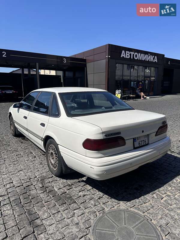 Седан Ford Taurus 1992 в Софиевской Борщаговке