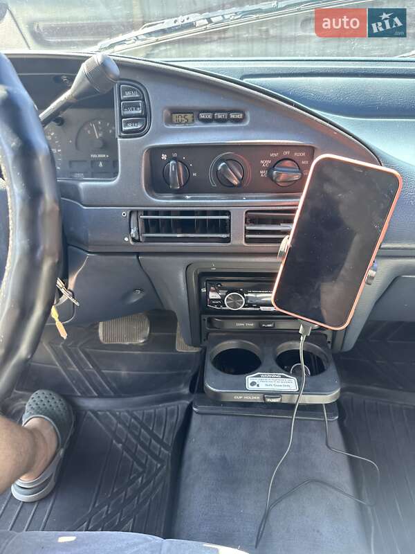 Седан Ford Taurus 1992 в Софиевской Борщаговке