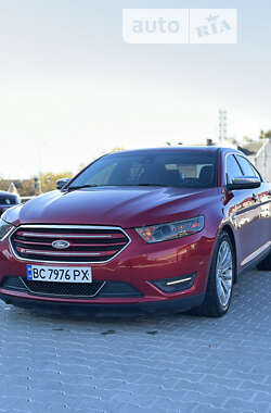 Седан Ford Taurus 2013 в Львові