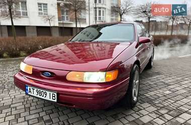 Седан Ford Taurus 1992 в Ивано-Франковске